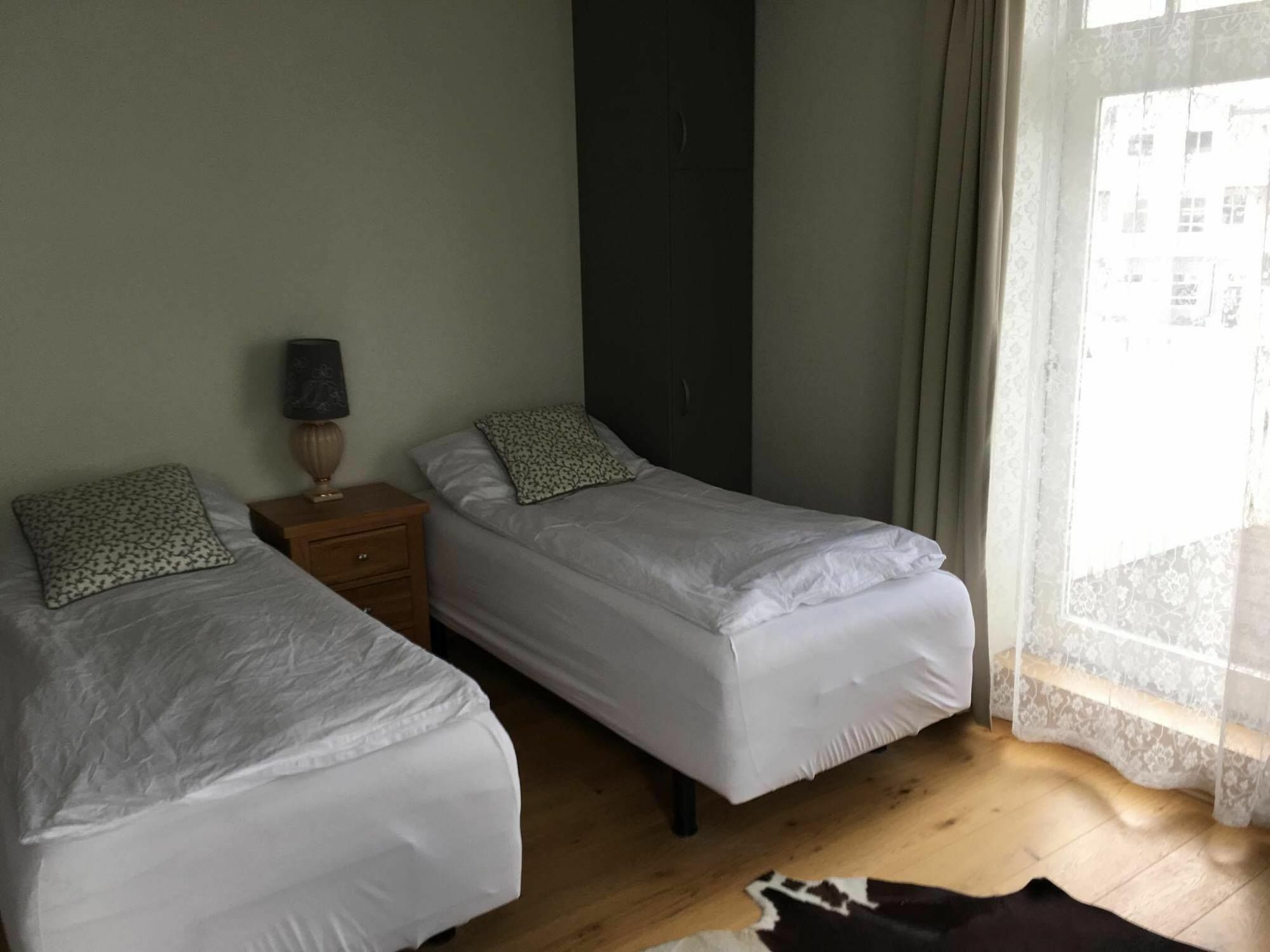Hotel Ibudir Apartments アークレイリ エクステリア 写真